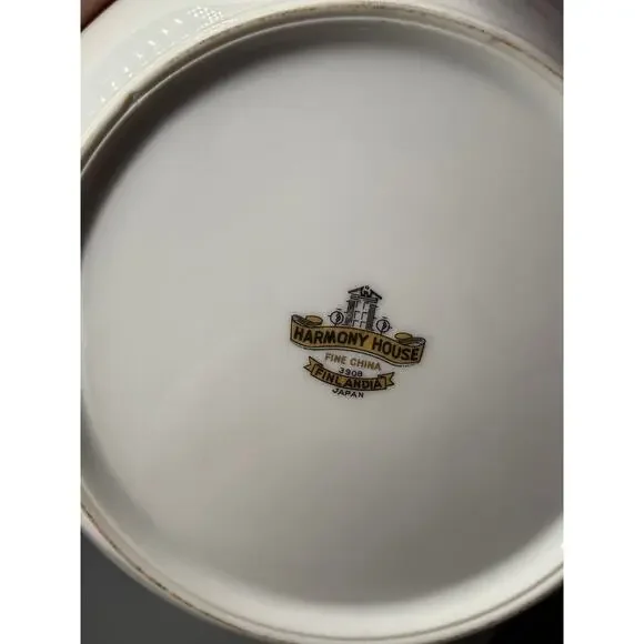 Harmony House fine china Japan Finlandia serving bowl white - Picture 4 of 4